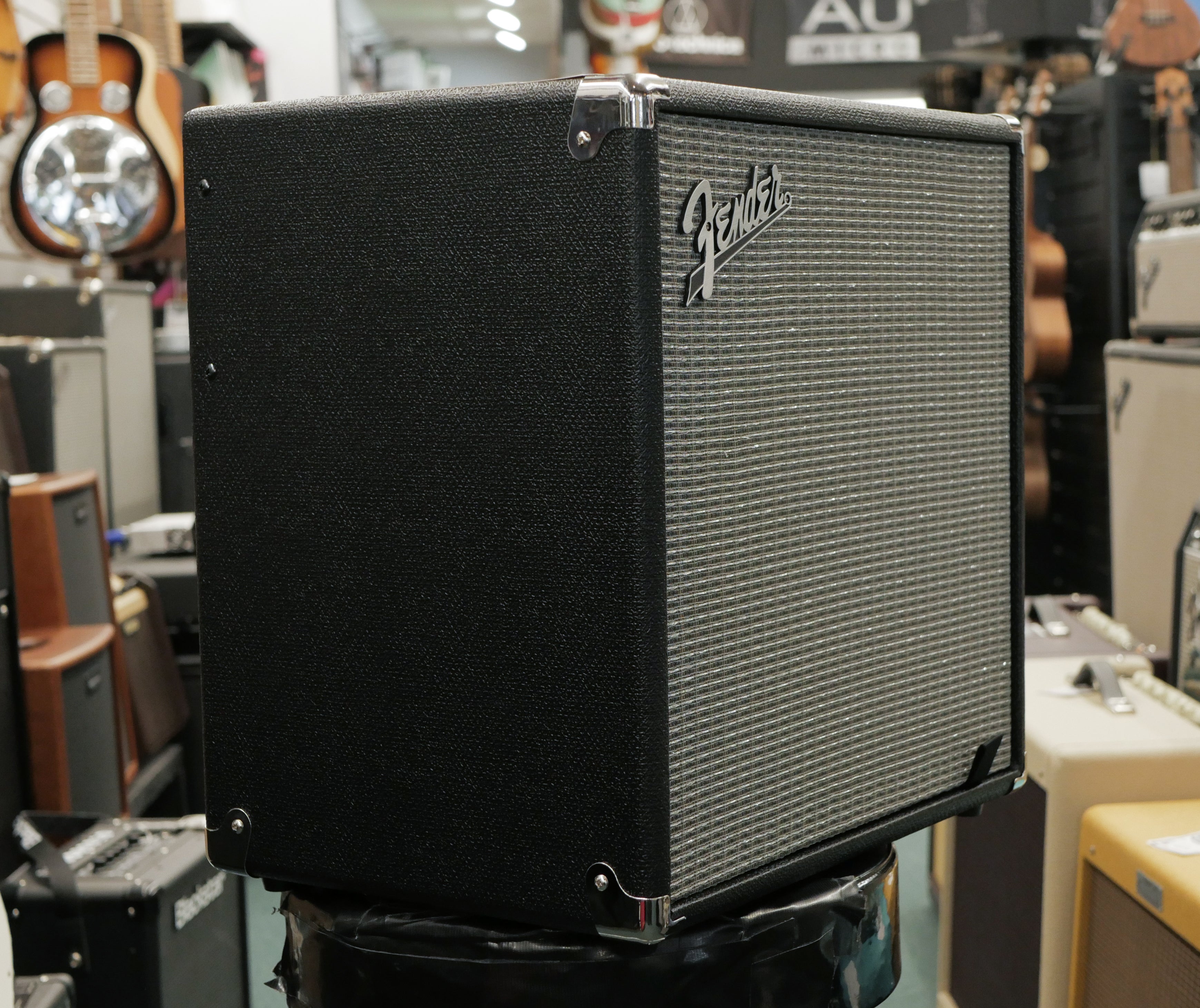Fender Rumble 40 Bass Amp – Larry's Music & Sound