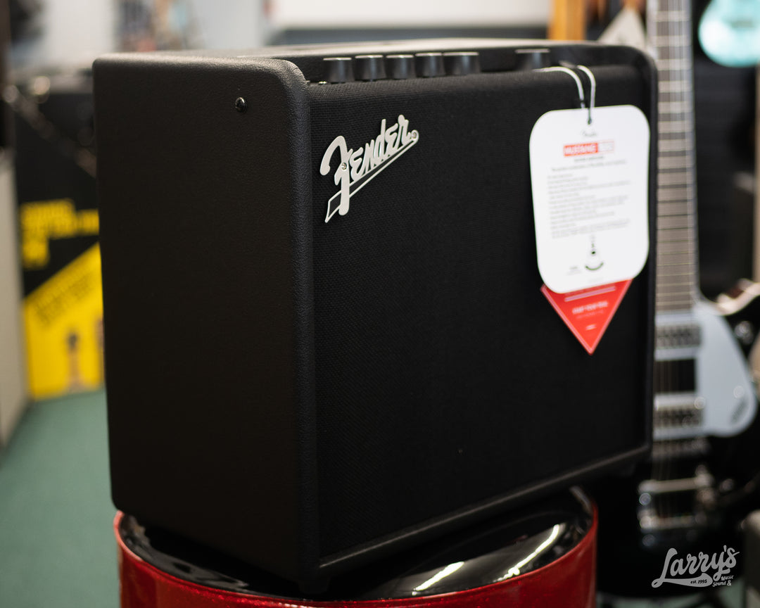 Fender Mustang LT25 25-Watt Digital Amplifier
