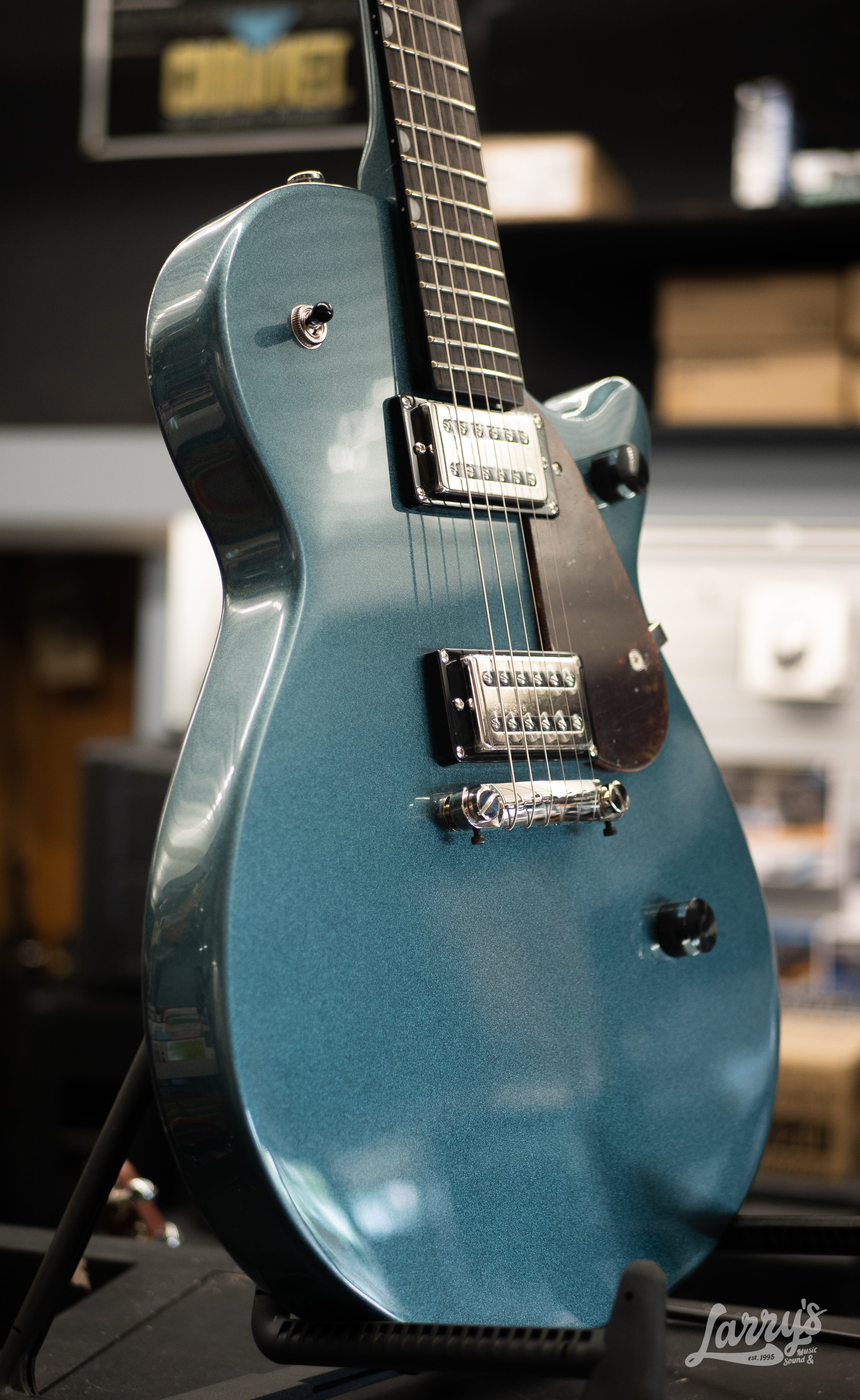 ギター GRETSCH G2210 Streamliner Junior Solid Body :: G2210 Streamliner™ Junior Jet™ Club, Laurel