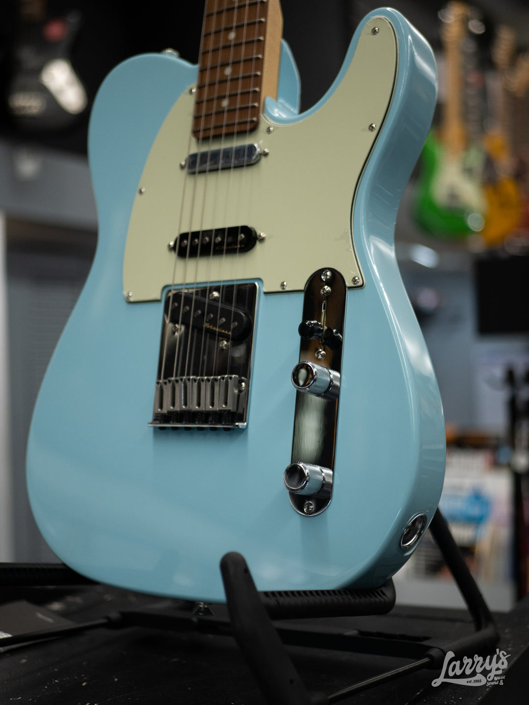 Fender Deluxe Nashville Telecaster - Daphne Blue