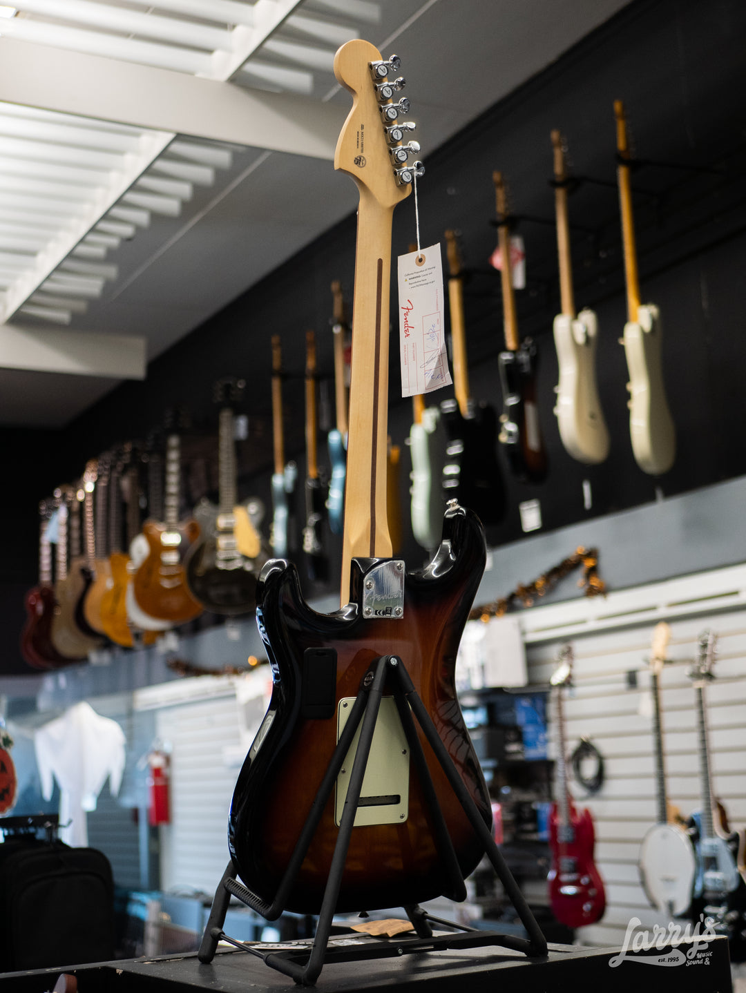 Fender Deluxe Roadhouse Strat - 3-Color Sunburst