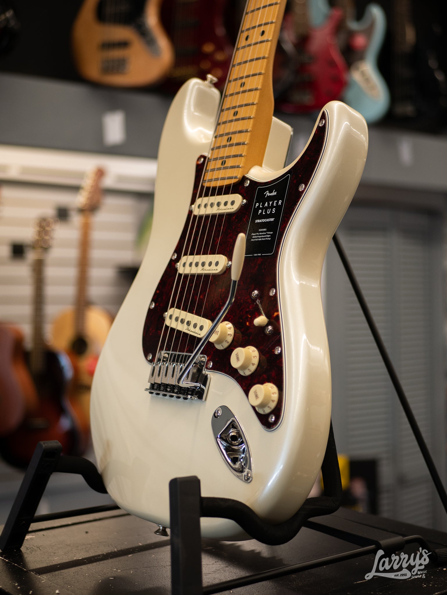 Fender Player Plus Stratocaster - Olympic Pearl